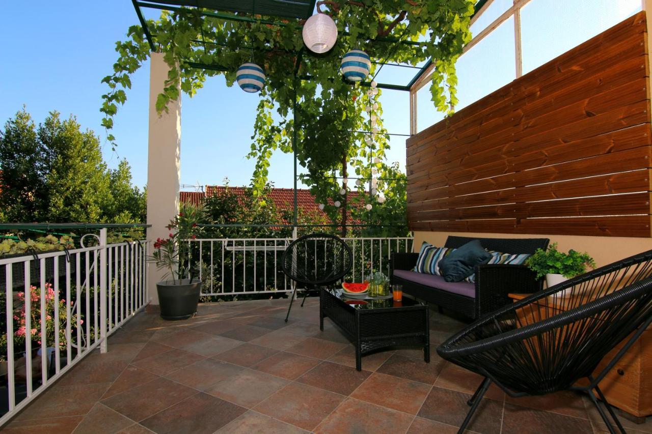 Apartments Tona Жаборич Екстериор снимка
