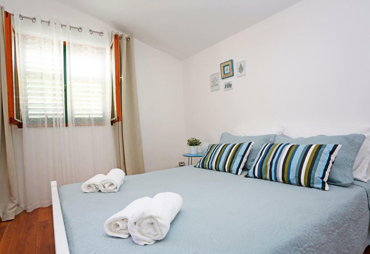 Apartments Tona Жаборич Екстериор снимка